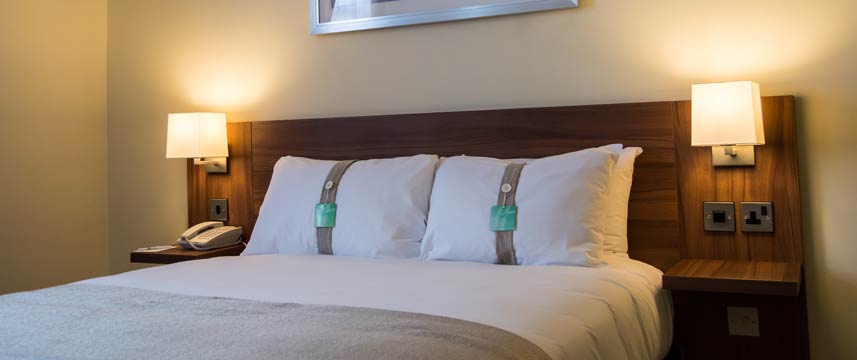 Holiday Inn Leeds Garforth Kingsize Double Room