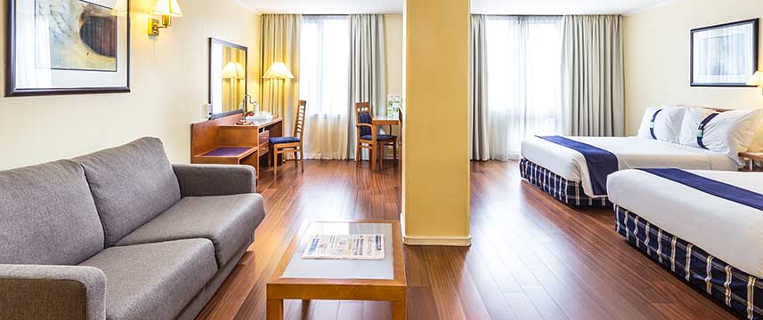 Holiday Inn Lisbon - Family Room