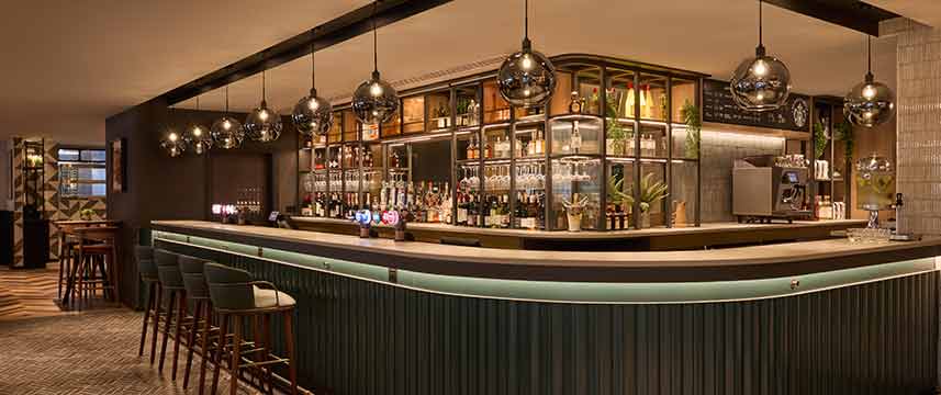 Holiday Inn London Bloomsbury - Artful Critic Bar