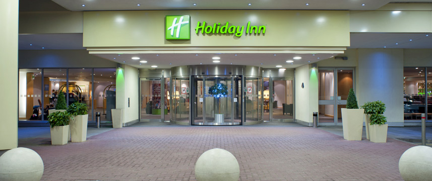 Holiday Inn London Heathrow M4 Jct4 Entrance