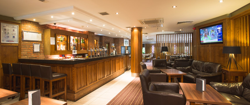 Holiday Inn Nottingham Bar