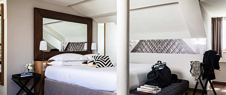 Holiday Inn Paris Palais de L Elysee Standard Room