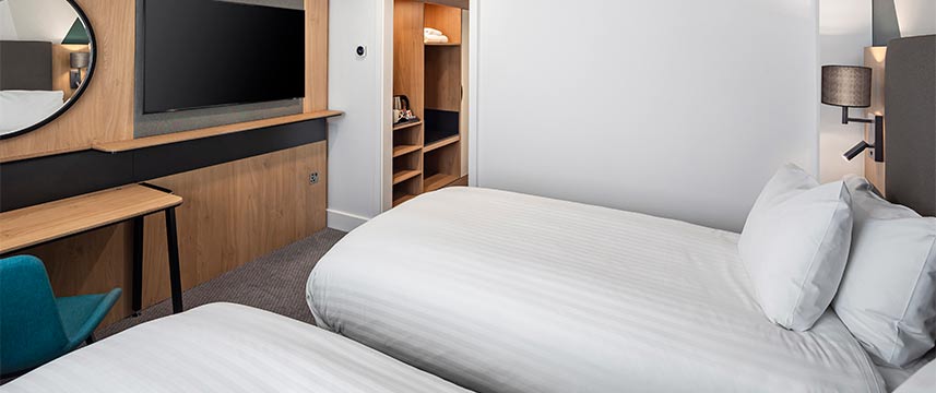 Holiday Inn Southampton Eastleigh M3 Jct 13 - Twin Bedded Room