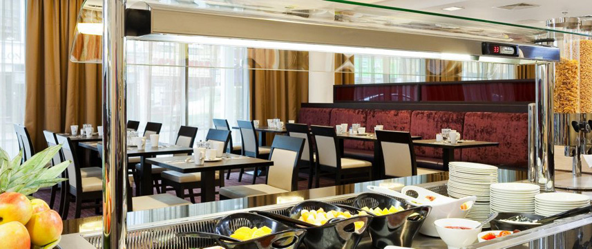 Holiday Inn Whitechapel - Breakfast