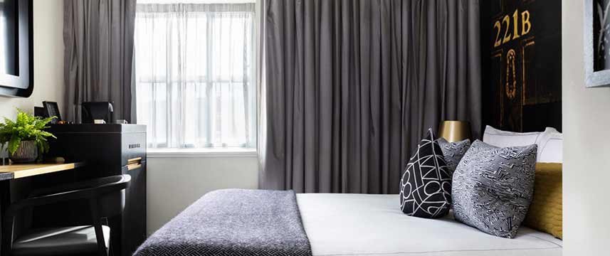 Holmes Hotel - Cosy Room