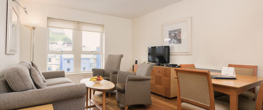Holyrood ApartHotel - Apartment Lounge