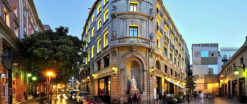 Hotel 1898 - Exterior Evening