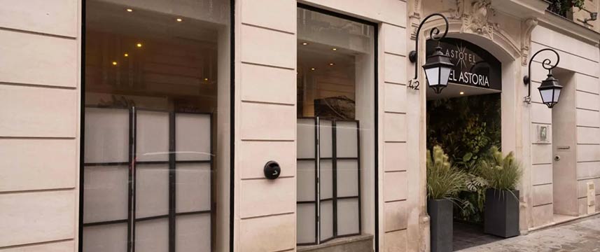 Hotel Astoria - Entrance