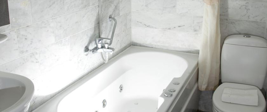 Hotel Atlanta - Bathroom