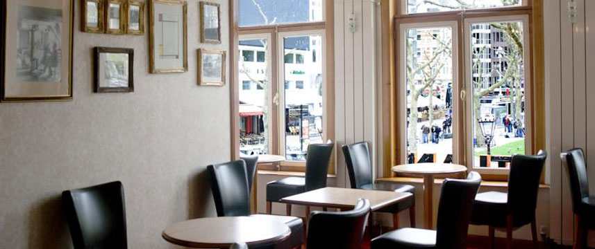 Hotel Atlanta - Breakfast Tables