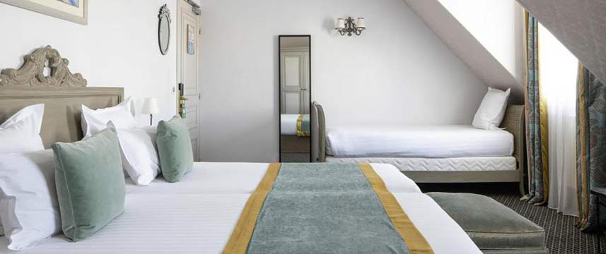 Hotel Bradford Elysees - Triple Room