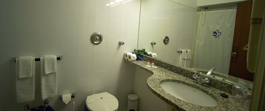 Hotel Canadiano - Bathroom