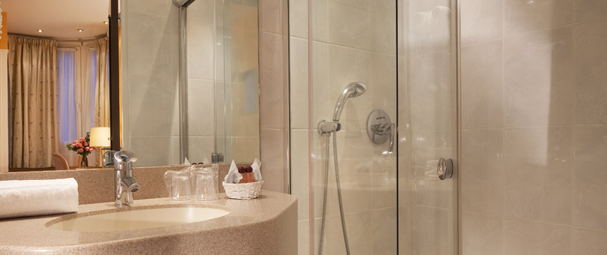 Hotel Cecilia - Shower