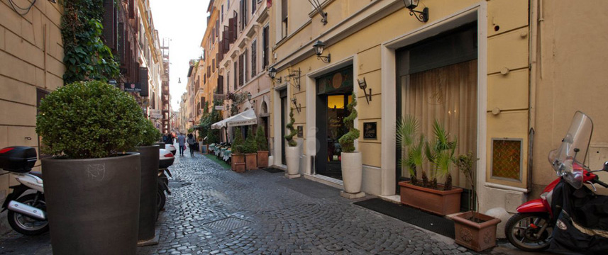 Hotel Condotti - Exterior
