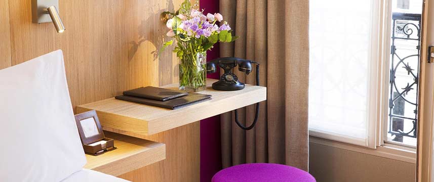 Hotel Cordelia Opera-Madeleine - Bedside