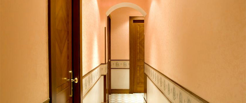 Hotel Delle Regioni - Hallway