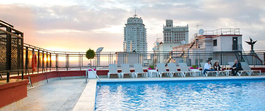 Hotel Emperador - Rooftop Pool