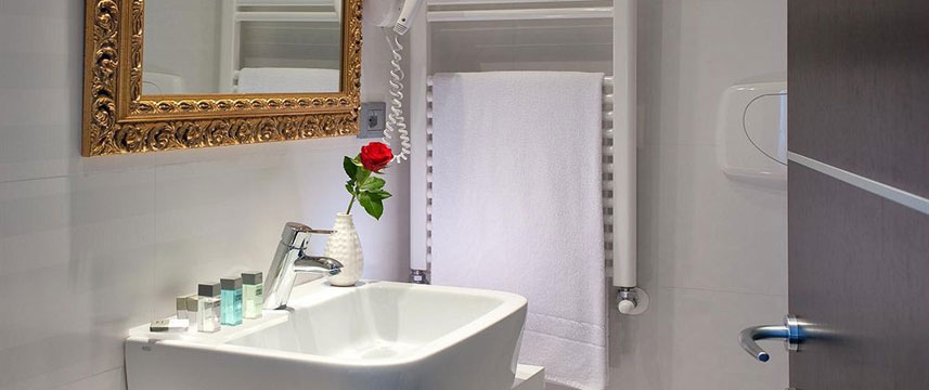 Hotel Fiume - BH Bath Room