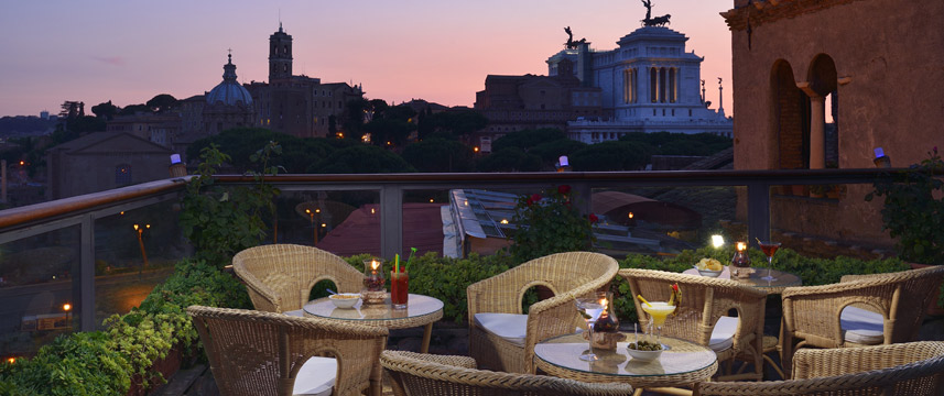 Hotel Forum Bar View