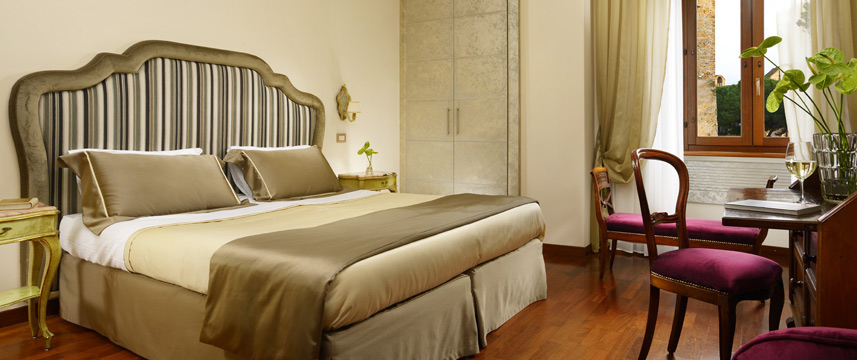 Hotel Forum Superior Room