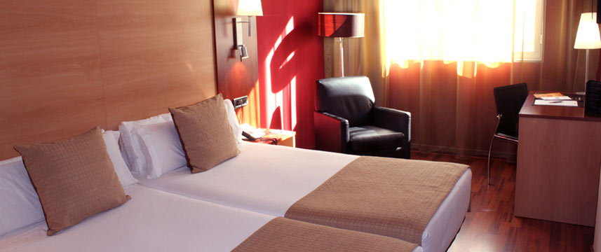 Hotel Front Maritim - Bedroom