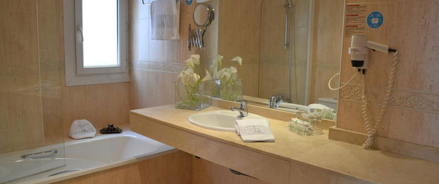 Hotel Husa Serrano Royal - Bathroom