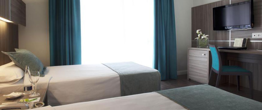 Hotel Husa Serrano Royal - Twin Bedroom