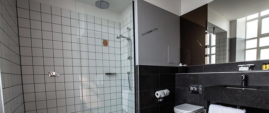 Hotel Indigo Dundee - Bathroom