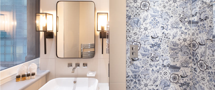 Hotel Indigo Manchester Victoria Station - Premium Bathroom