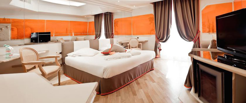 Hotel Isa - Superior Room