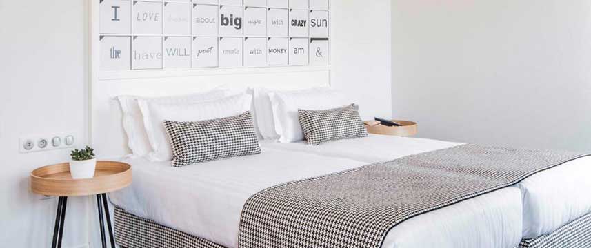 Hotel Joke - Standard Twin