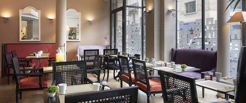 Hotel Le 123 Elysees - Breakfast Tables