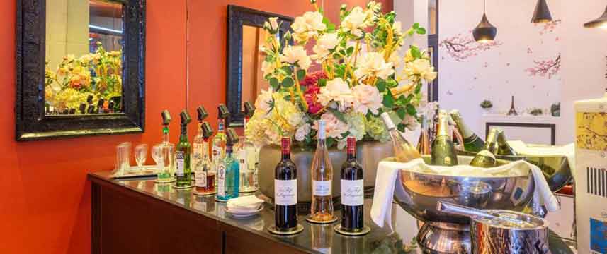 Hotel Le 123 Elysees - Honesty Bar