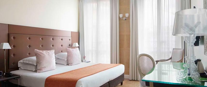 Hotel Le 123 Elysees - Superior Room