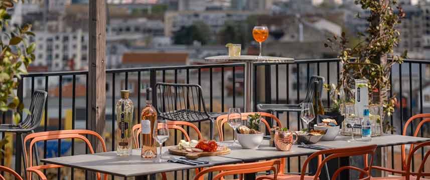 Hotel Maison Montmartre Les Puces Terrace Dining