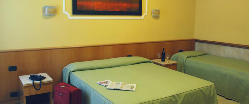 Hotel Marco Polo - Triple Bedroom