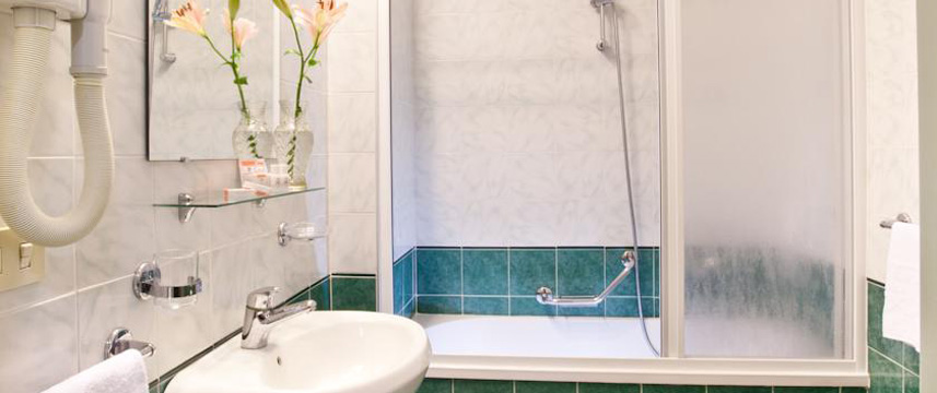 Hotel Patria - Bathroom