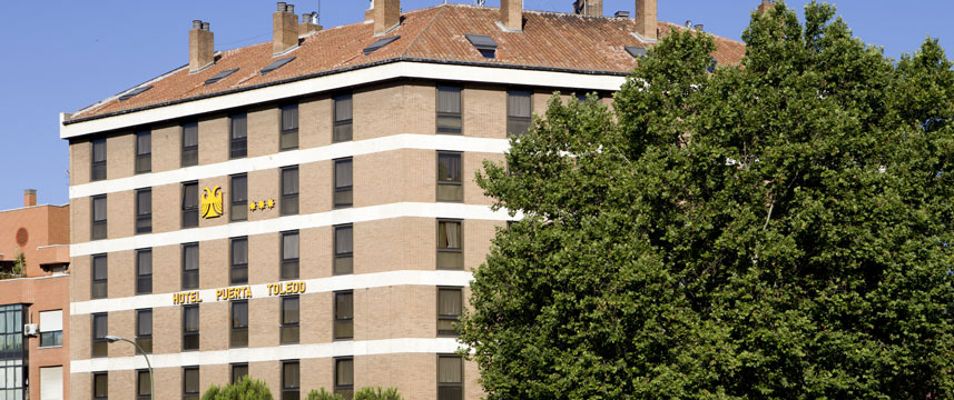 Hotel Puerta De Toledo - Exterior