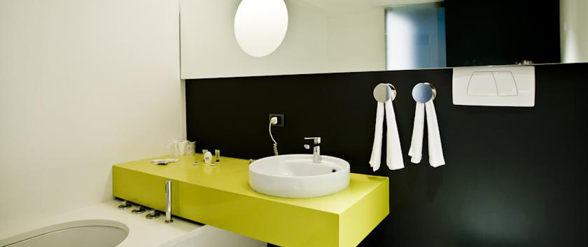 Hotel Ripa - Bathroom