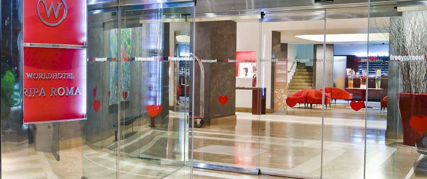 Hotel Ripa - Entrance