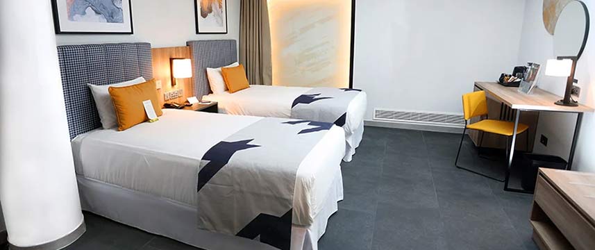 Hotel Riu Plaza London Victoria - Inside Deluxe Twin