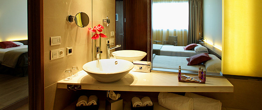 Hotel SB Diagonal Zero Barcelona - Bathroom