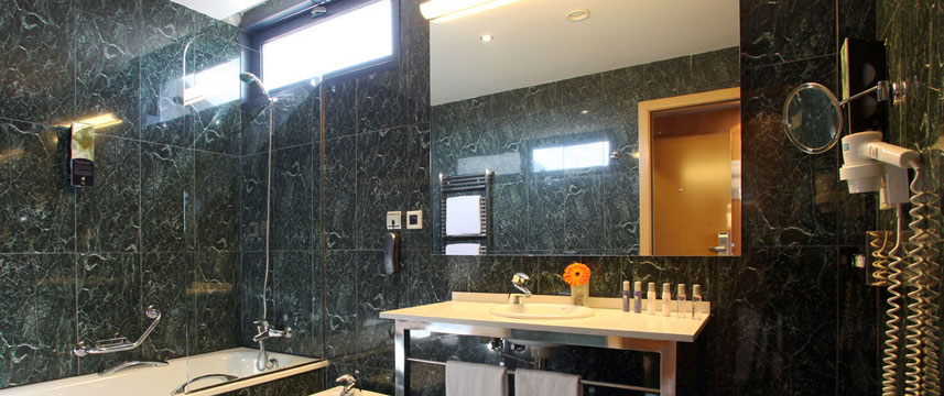 Hotel SB Icaria Barcelona - Bathroom
