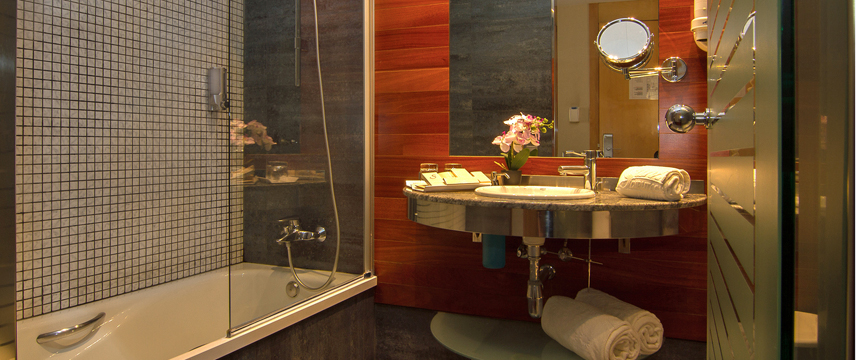 Hotel Sansi Diputacio - Bathroom Detail