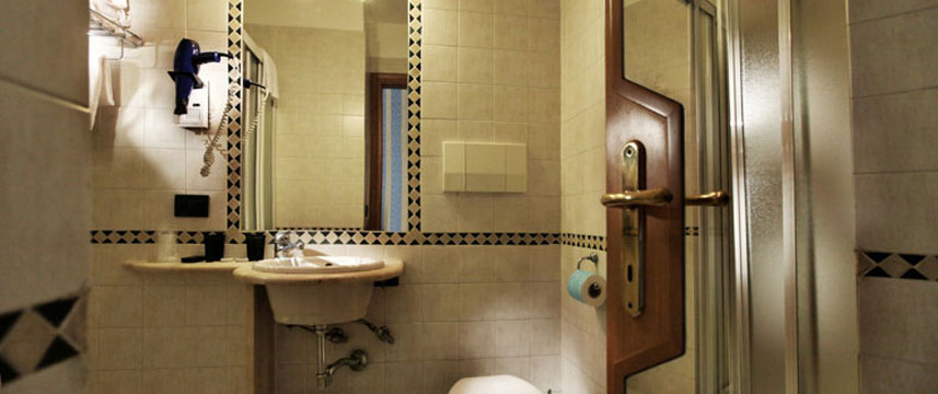 Hotel Solis - Bath Room