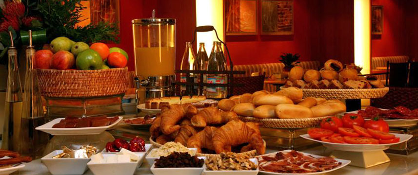 Hotel T3 Tirol - Breakfast Buffet