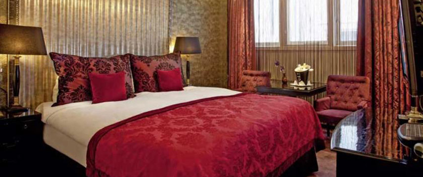 Hotel The Toren - Double Bedroom