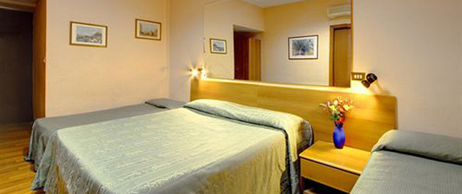 Hotel Urbis - Family Bedroom