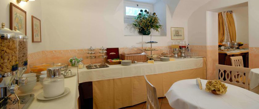 Hotel Villa del Parco - Buffet Breakfast