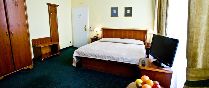 Hotel William - Double Bedroom
